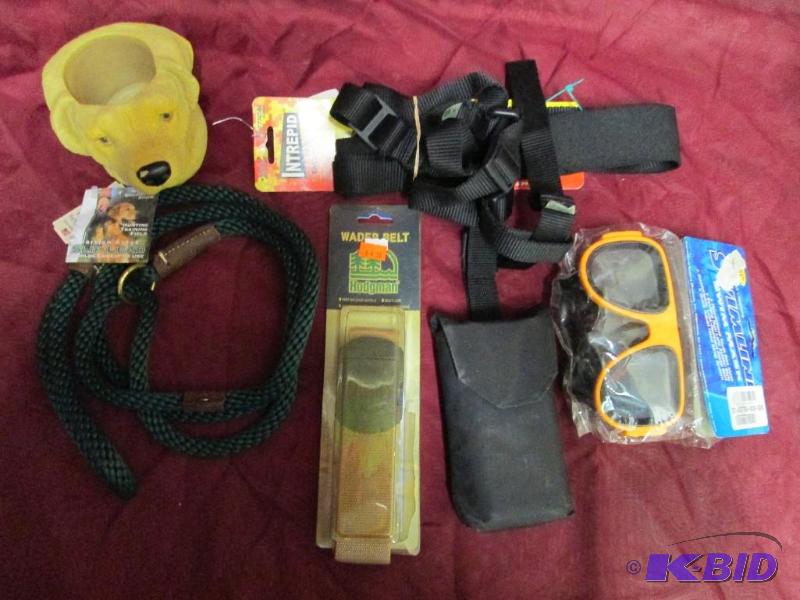 Lot of miscellaneous small sporting...
