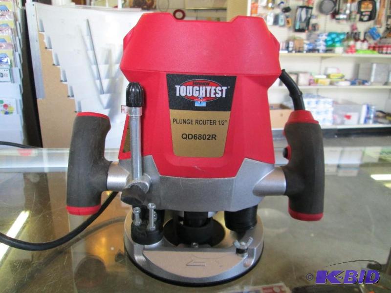 Handy ToughTest 12 plunge router. ...