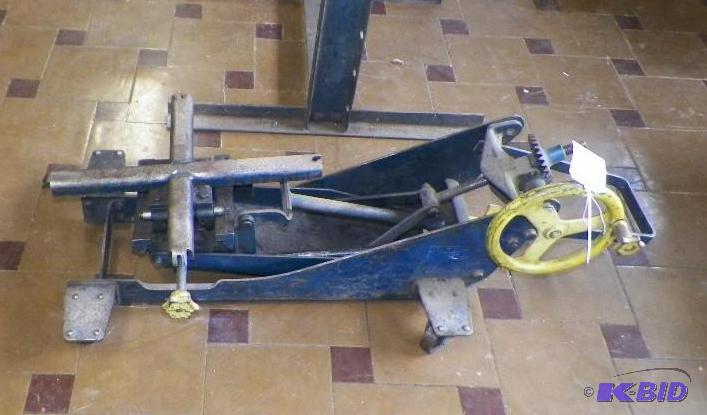 Walker hydraulic Car Lift