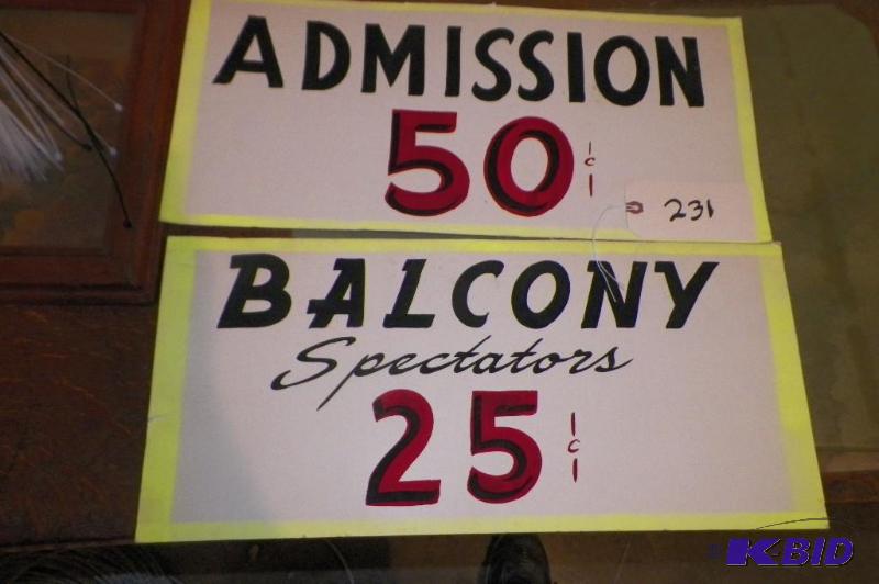 2 hand painted signs