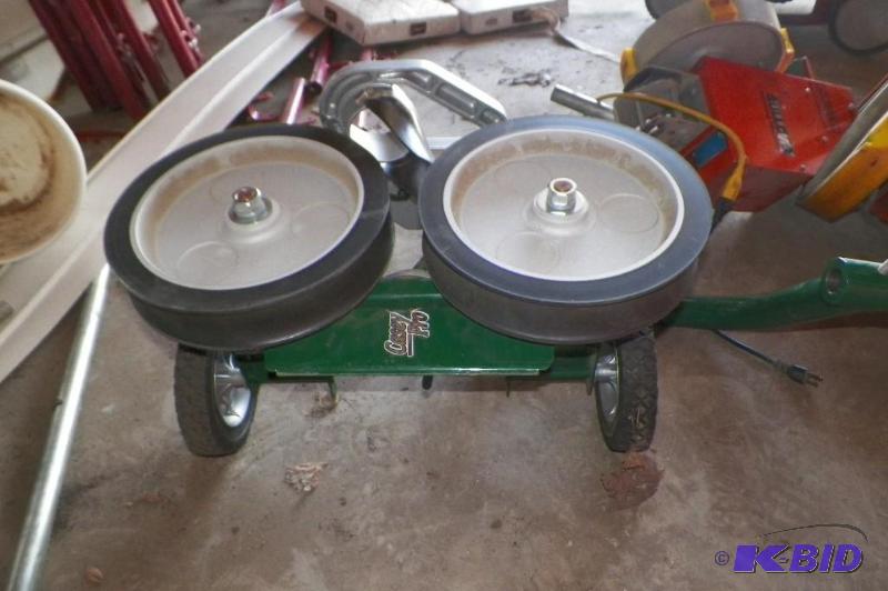 ATEC Pitching Machine