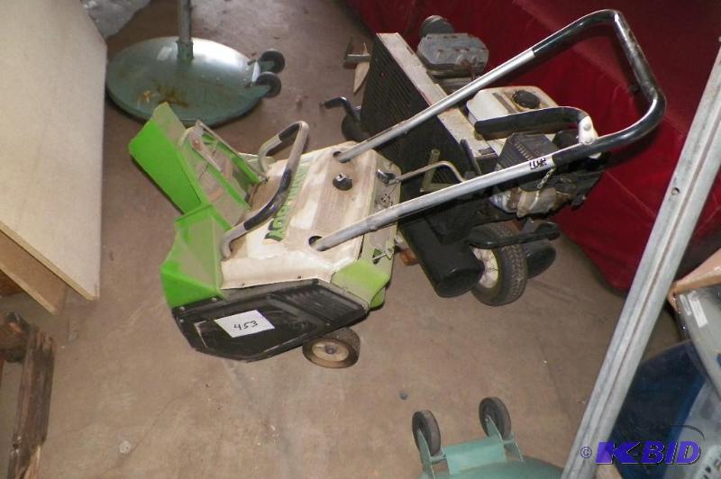 Lawn Boy 109CC Snow blower.  May need work to get it going.
