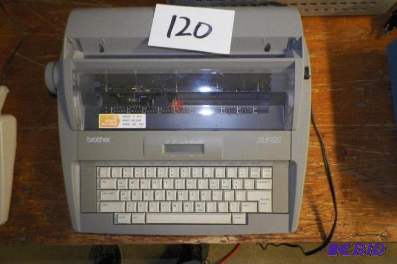 lot 120 image: Electric Typewriter