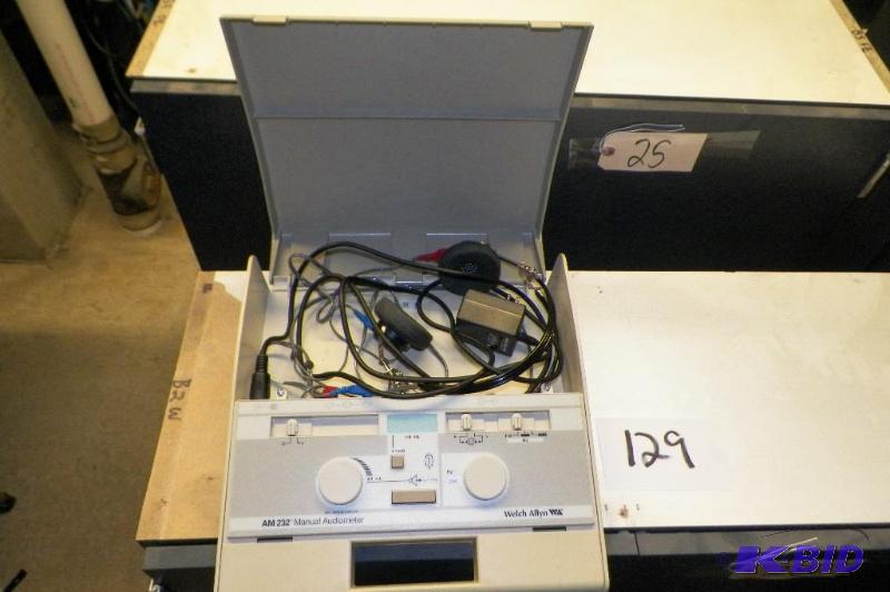 lot 129 image: Welch Allen AM232 Audio meter