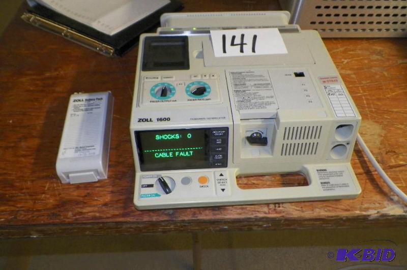 lot 141 image: 2011 160V&nbspPacemakerDefibulato...