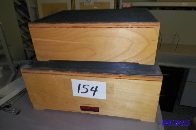 lot 154 image: Excersize boxes