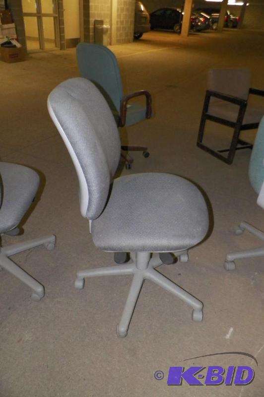 lot 167 image: HON Adjustable Office Chair