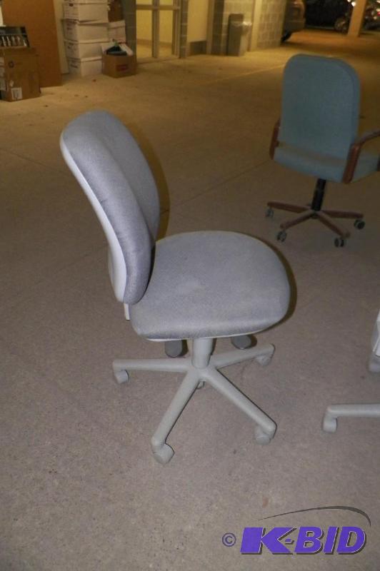 lot 168 image: HON Adjustable Office Chair