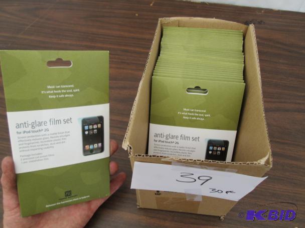 lot 39 image: Anti-glare film sets for iPod touch...