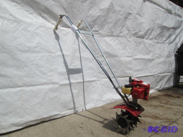 lot 4 image: Mantis Mini Tiller. Runs good....