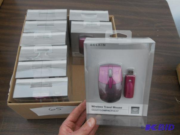 lot 65 image: Wireless USB travel mouse. Pink. 9 ...