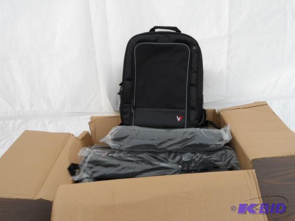 lot 71 image: V7 17" Professional Laptop Bac...