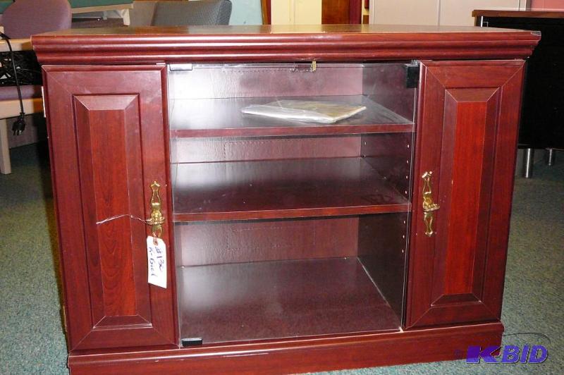 TV STAND WITH GLASS DOORS&nbsp OPE...