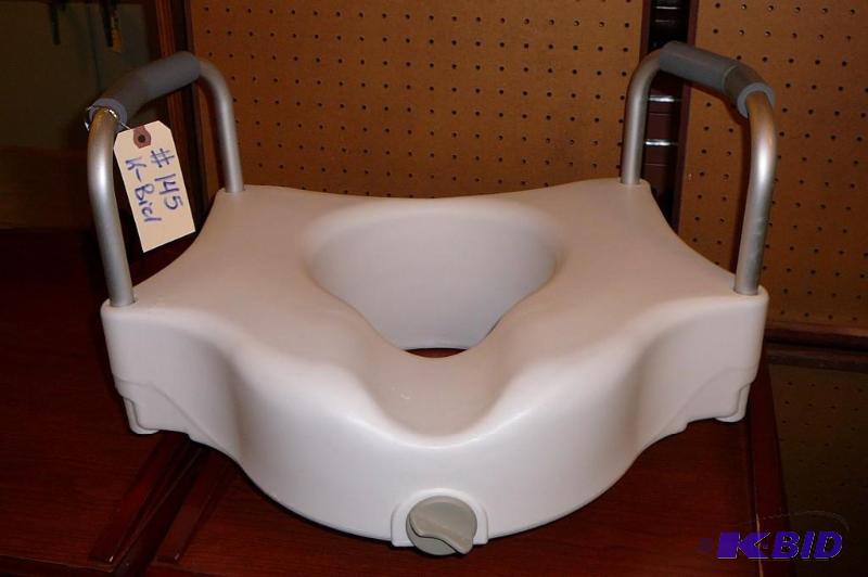 RAISED TOILET SEAT WITH HANDLES...