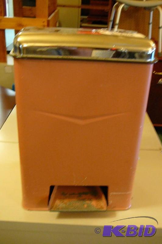 STEP OPEN TRASH CONTAINER Sold &quo...