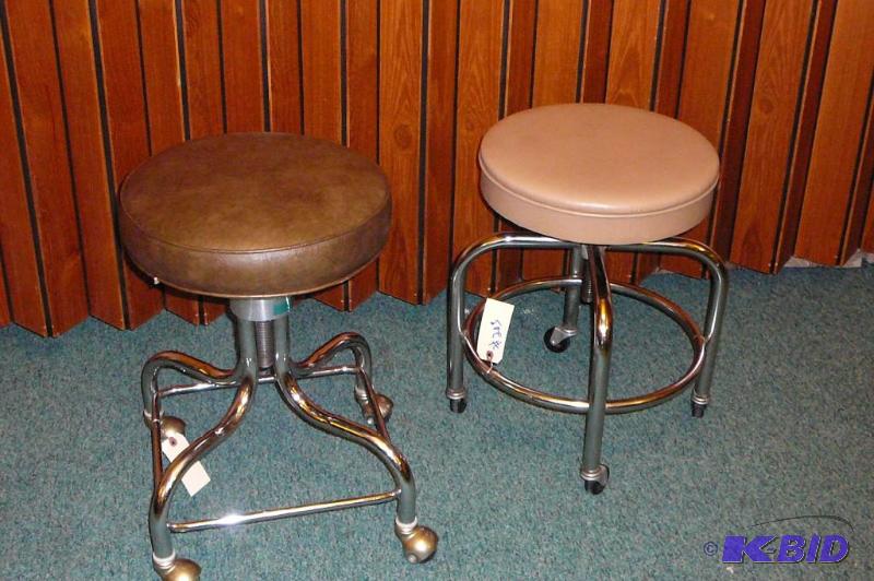 2 STOOLS ON CASTER  Sold &quotas i...