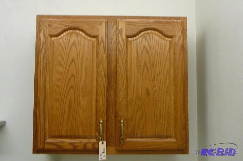OAK CUPBOARD 2 DOOR 33&quotW X 12&...