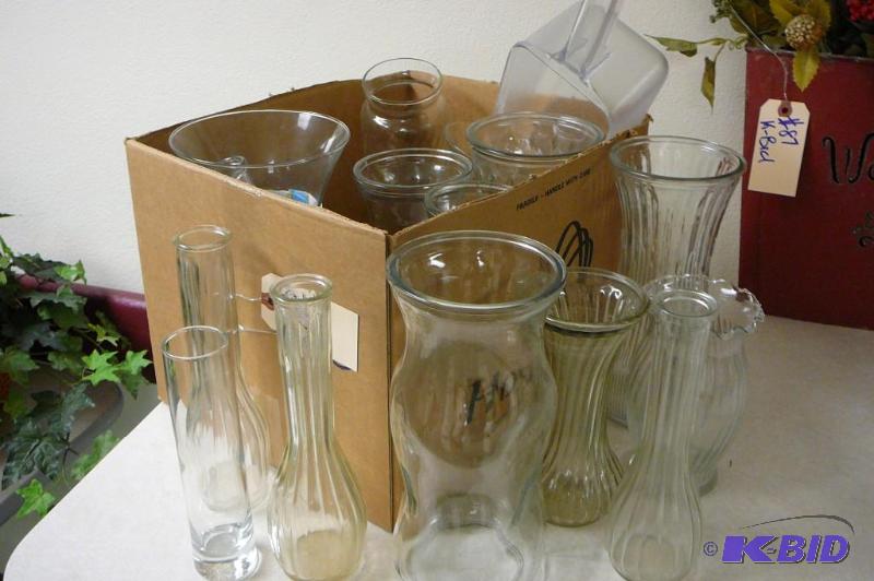 LOT OF FLOWER VASES &nbsp...