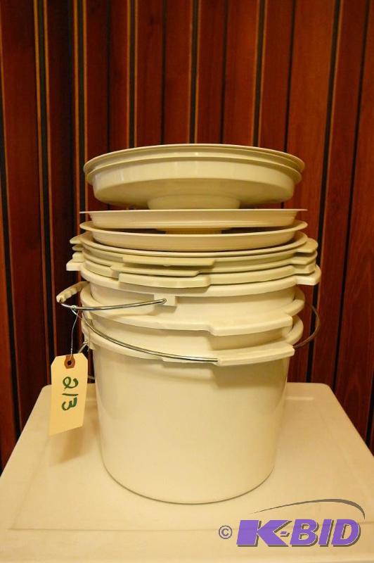 6 buckets with cover Sold &quotas ...