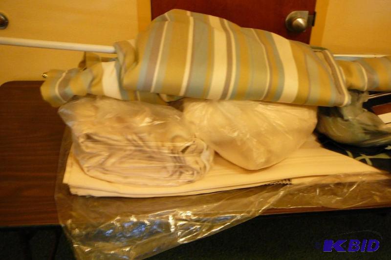 7 miscellaneous curtain&amp rods S...