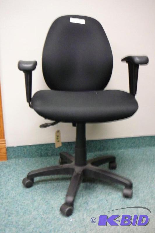 Adjustable black office chairs with...
