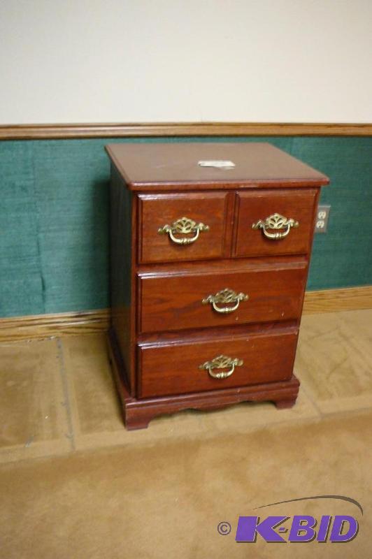 3 Drawer night stand 21-12&quot x...
