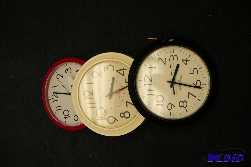 3 Clocks Sold &quotas is&quot, &q...