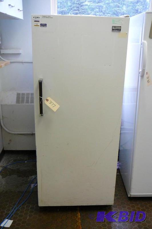 Whirlpool refrigerator freezer does...