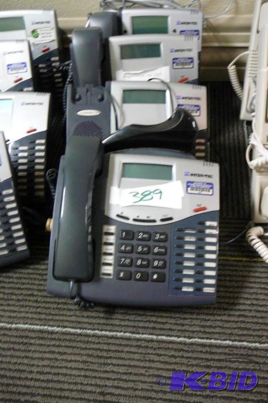 4 Inter-Tel phones model #8520 PN ...