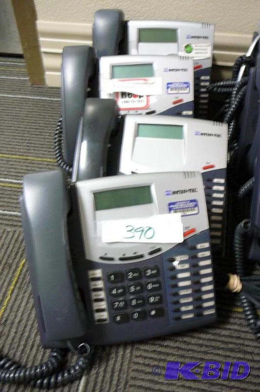 4 Inter-Tel phones model #8520 PN ...