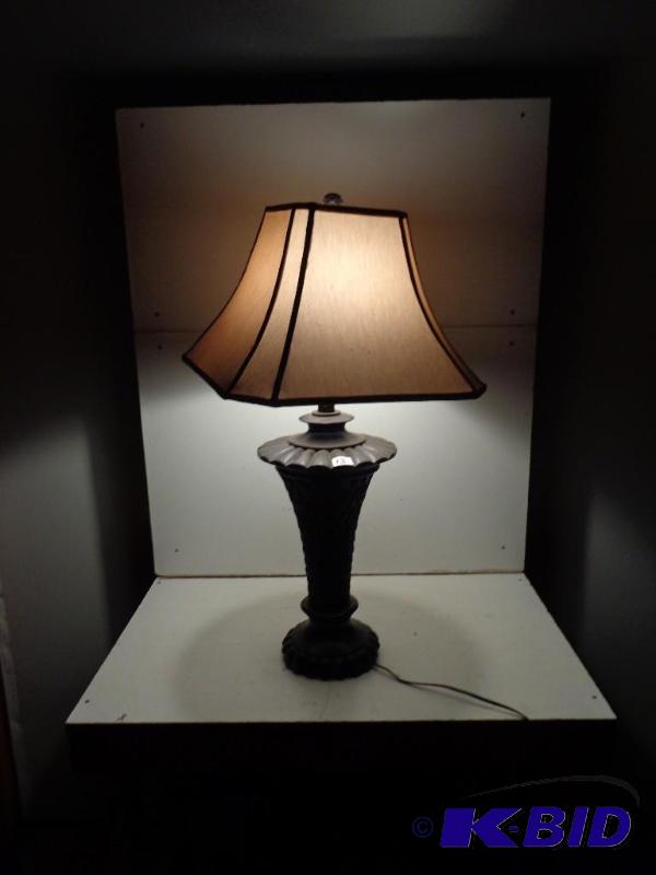 lot 13 image: Table Lamp Takes 3 Way Light Bulb u...