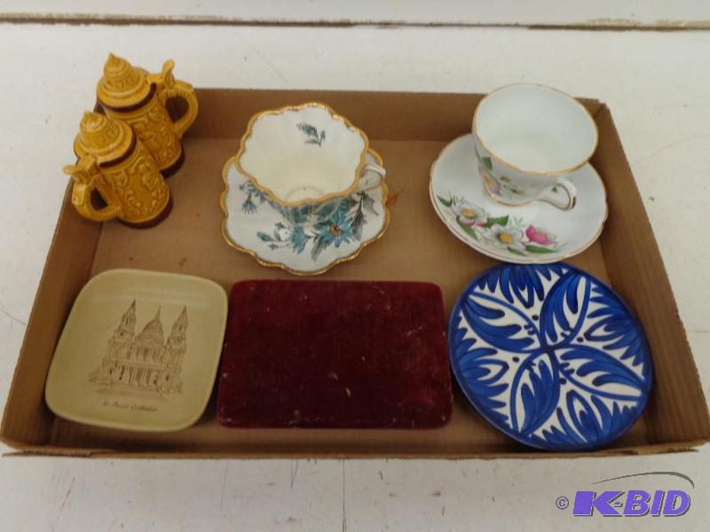 lot 17 image: Various Coffee Cups, Platters and M...