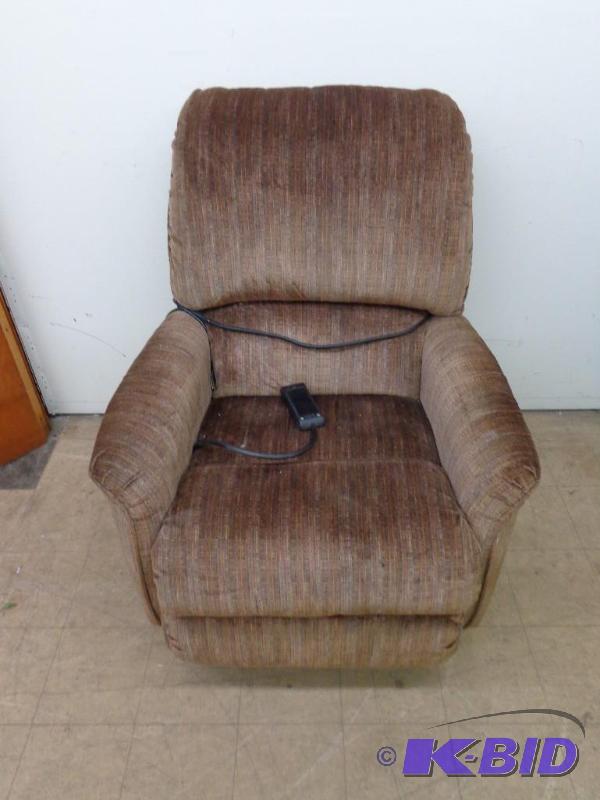 lot 2 image: LA-Z-BOY Luxury-Lift Power Recliner...
