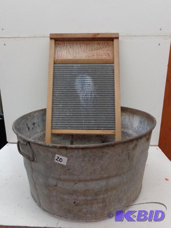 lot 20 image: Bucket and Wash Board 21" Diam...