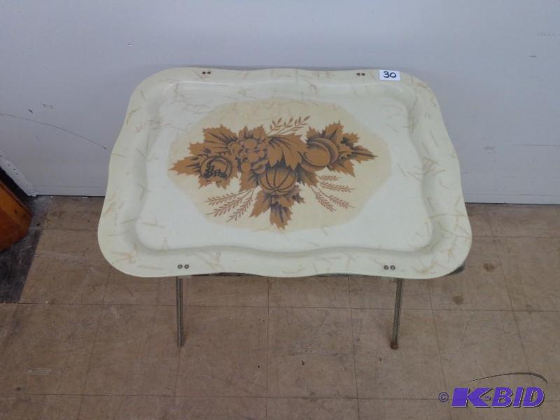 lot 30 image: 4 Plastic Top TV Trays wMetal Legs...