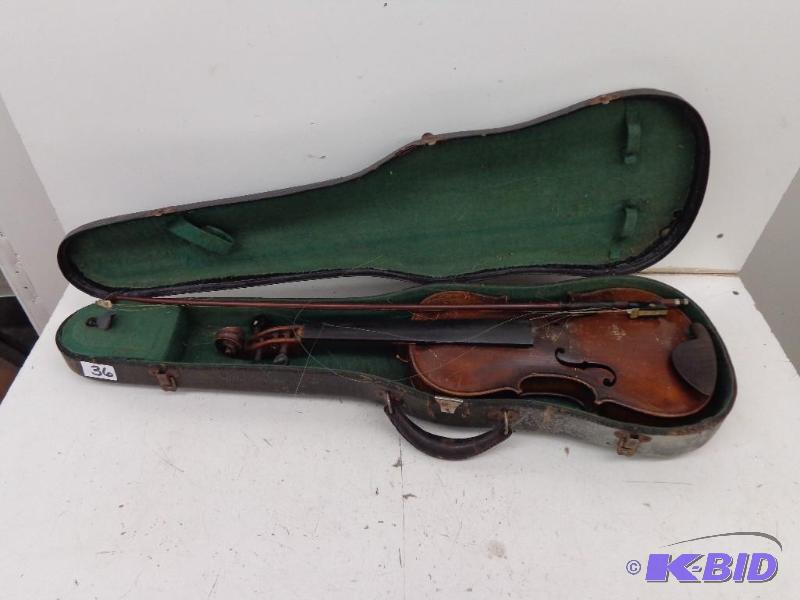 lot 36 image: Vintage Violin (Project Piece) Neck...