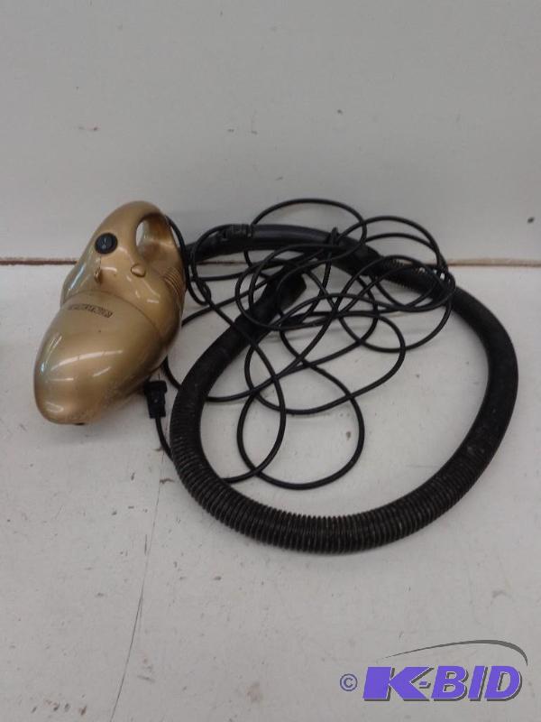 lot 42 image: Turbo &nbspTiger Portable Vacuum C...