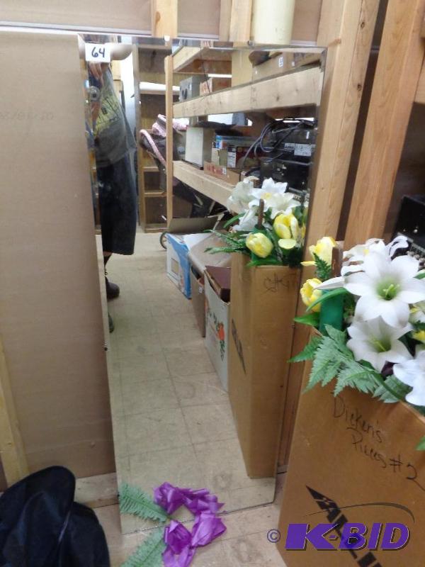lot 64 image: Mirror 48" x 38" x 18&qu...