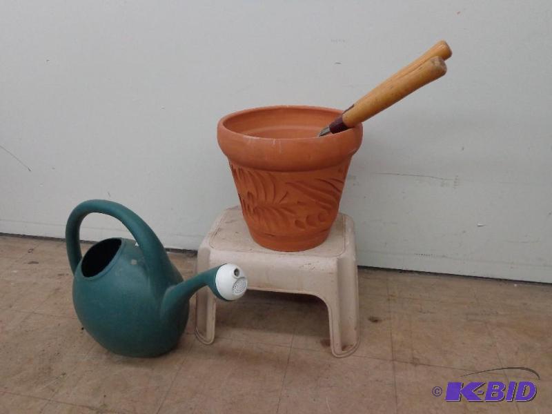 lot 66 image: Flower Pot, Trimming Sheers, Foot S...