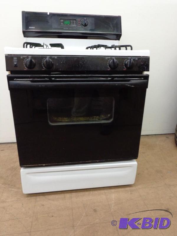 lot 7 image: Kenmore LP Gas Stove wOven 4 Burne...
