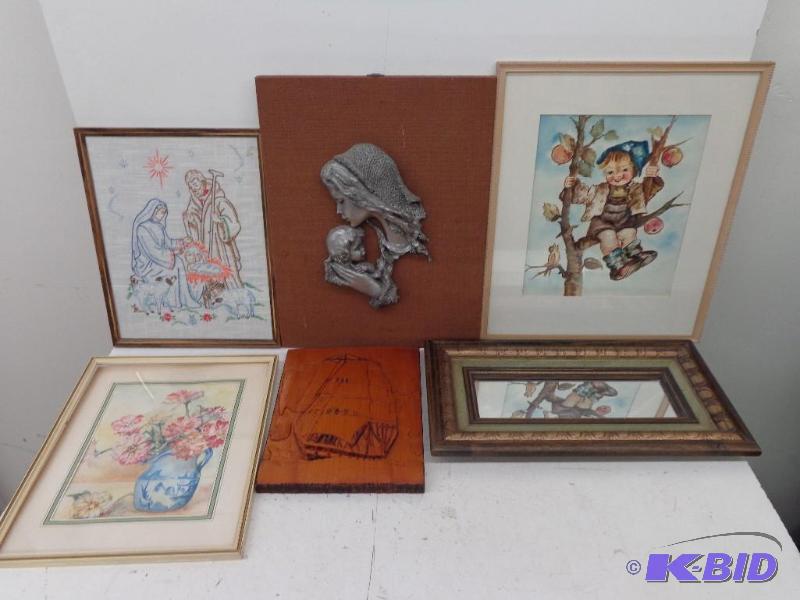 lot 79 image: Assorted Art and Wall Decorations&n...