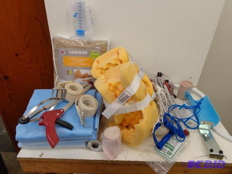 lot 93 image: Medical Supplies Set of Heel Lifts ...