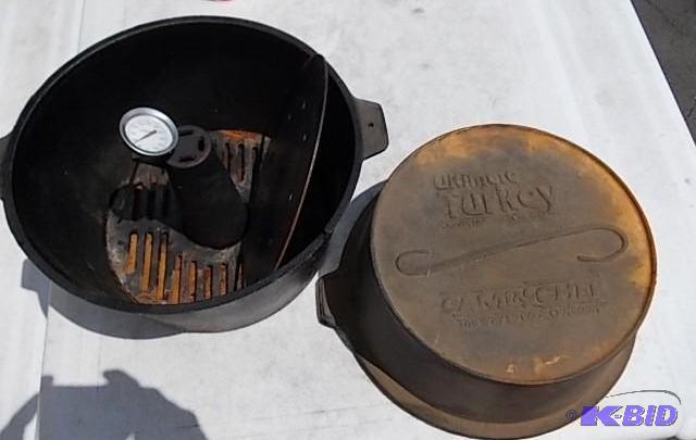 Cast Iron Ultimate Turkey Roaster...