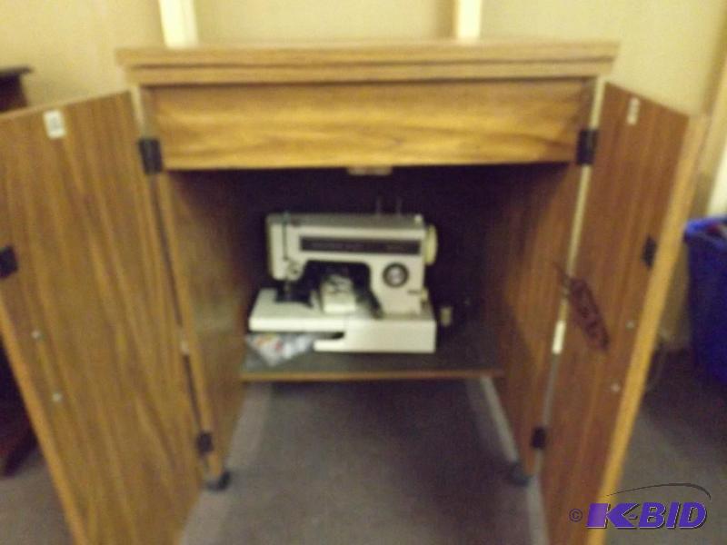 Kenmore Sewing machine and case.&nb...