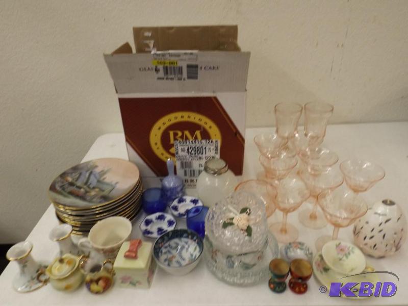 A collection of Vintage dishes, I d...