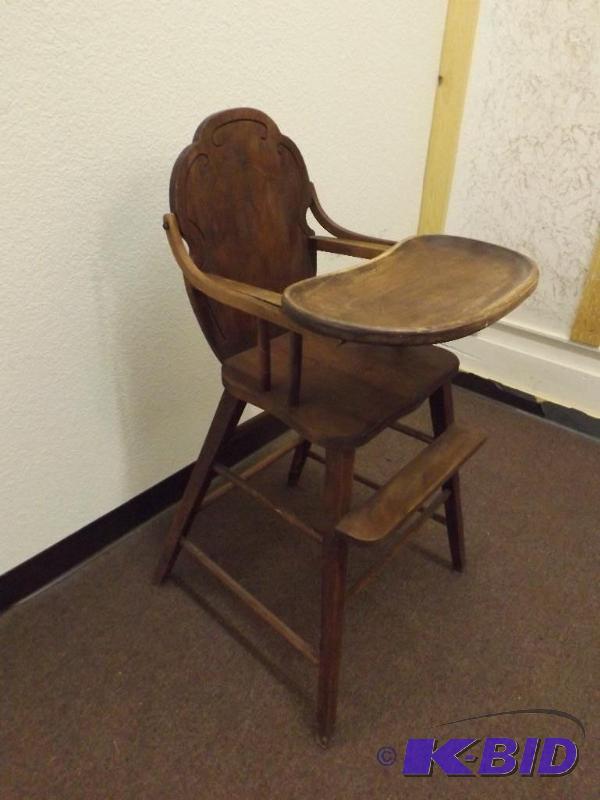 Vintage highchair in very good cond...