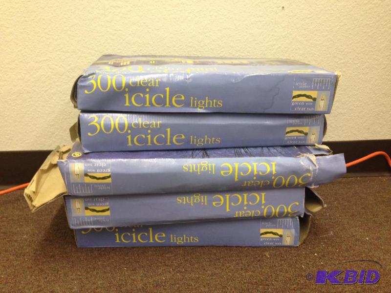 FIVE boxes of BRAND NEW Icicle ligh...