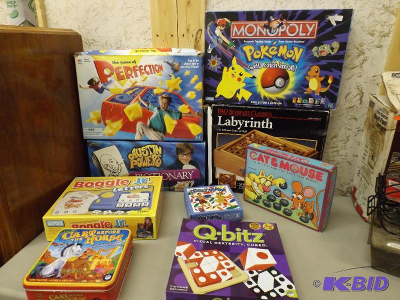 This lot includes a collection of G...
