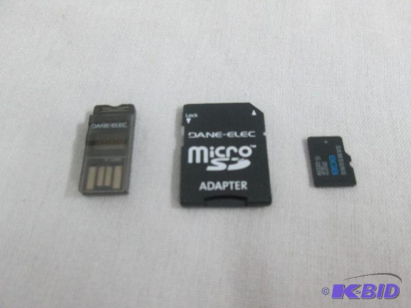 lot 32 image: Samsung 8GB microSD Memory Card
