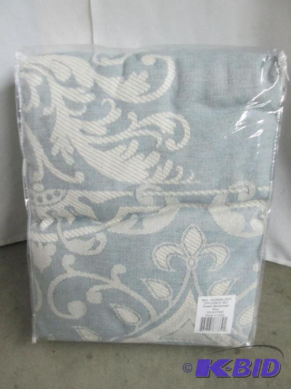 lot 49 image: Opulence Jacquard 3-Pc Bedspread Set